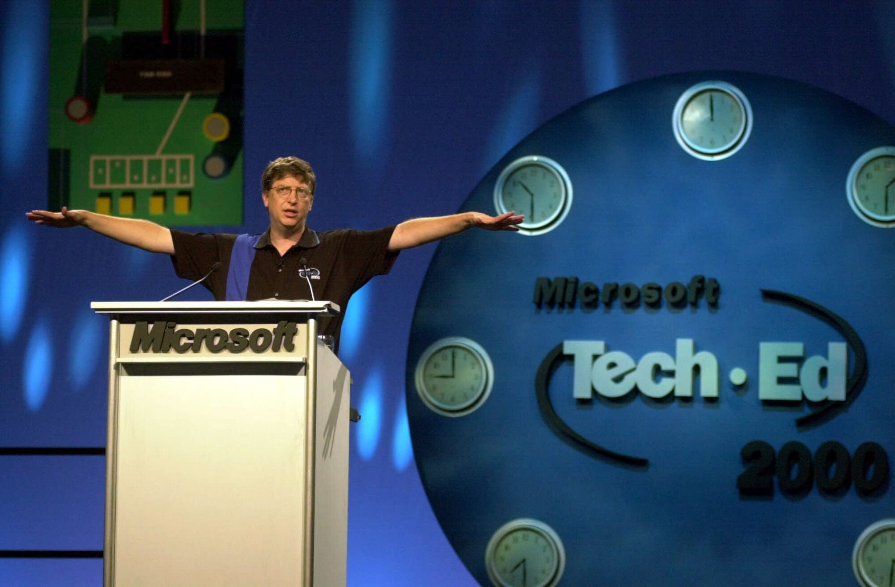 2000: Bill Gates